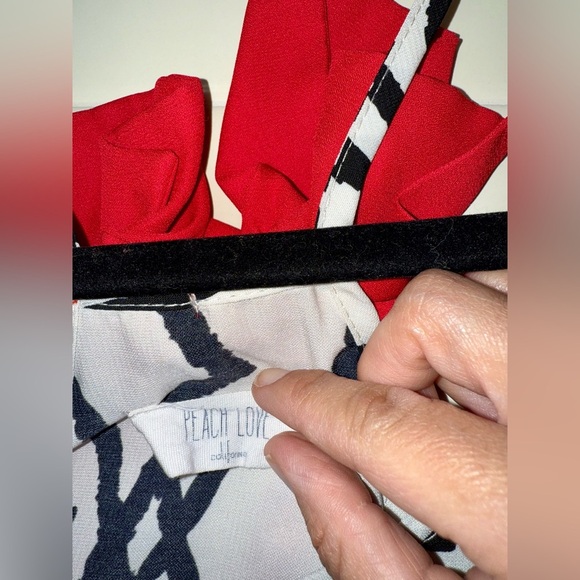 Peach Love California Black and White A-Line Tank - Picture 3 of 3